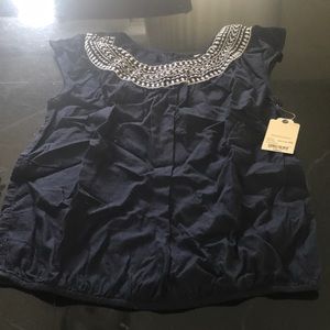 Small sleeveless shirt